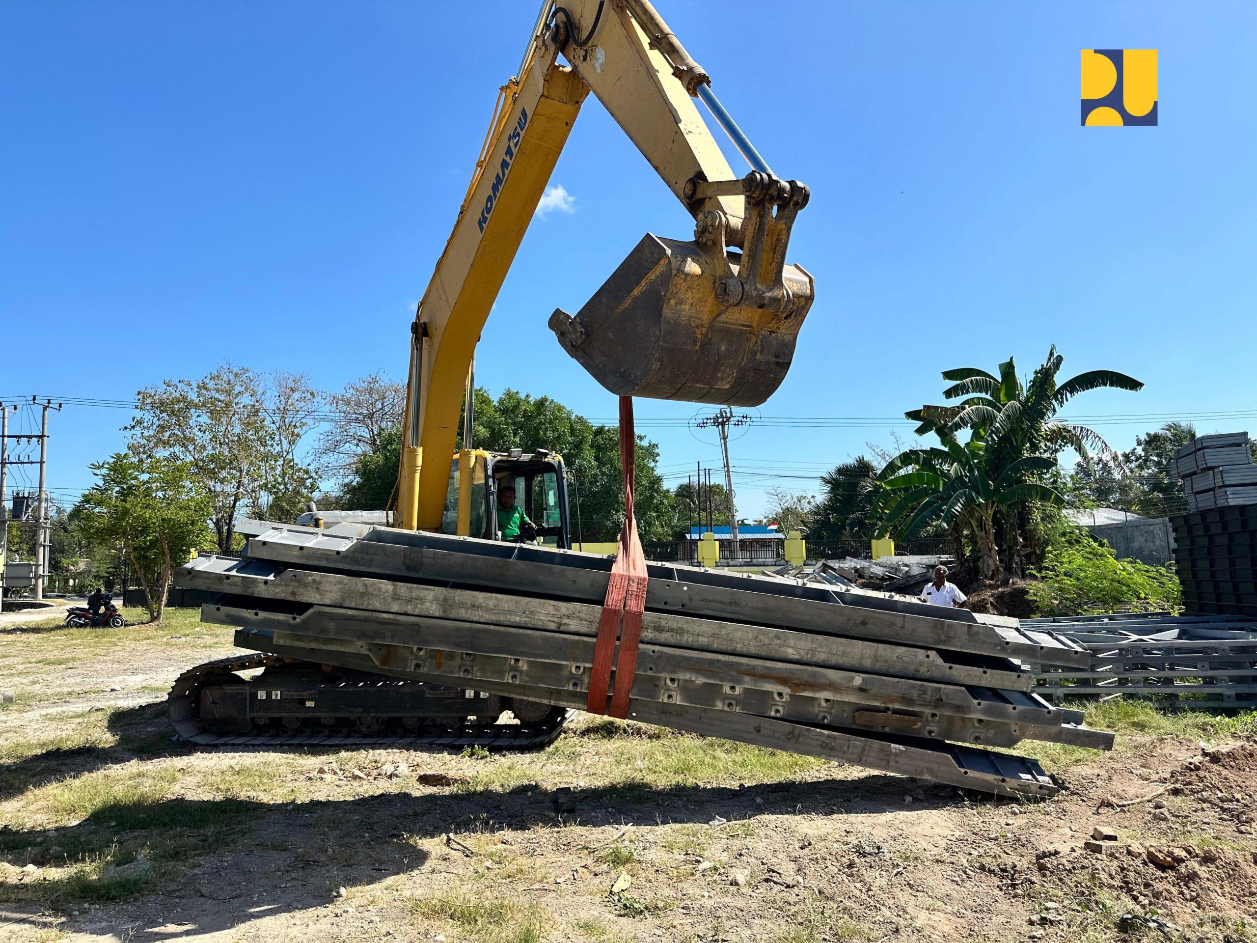Kementerian Pekerjaan Umum (PU) bergerak cepat melakukan penanganan darurat pasca bencana banjir bandang yang melanda Kabupaten Nagekeo, Nusa Tenggara Timur (NTT).