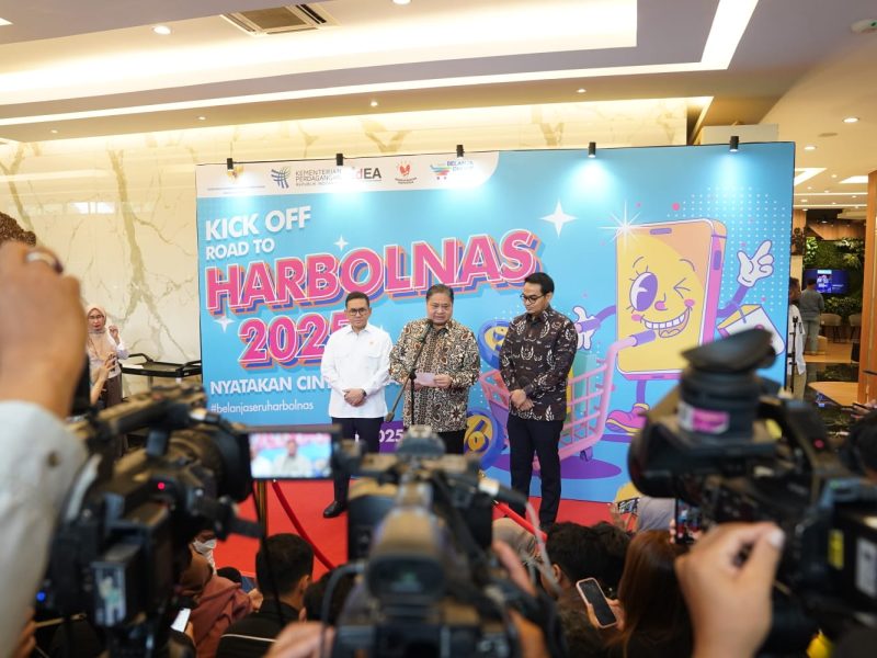 Kick-off Road to Harbolnas 2025 di kantor Kemenko Perekonomian, Jakarta, Senin (8/9).