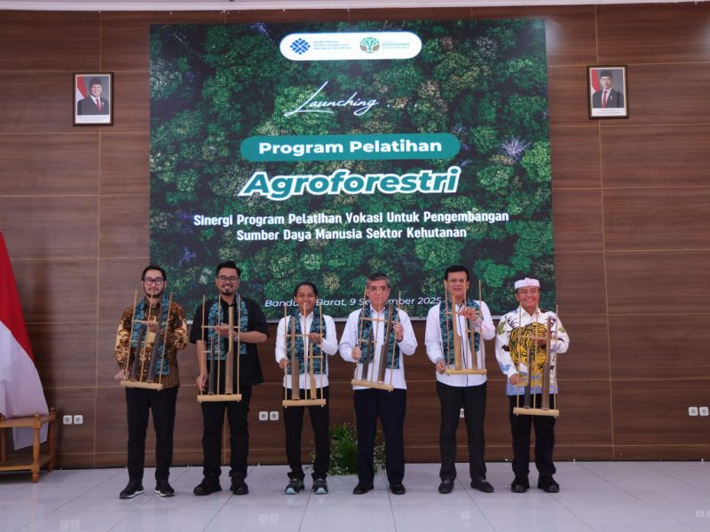 Launching Program Pelatihan Agroforestri bertema Sinergi Program Pelatihan Vokasi untuk Pengembangan SDM Sektor Kehutanan di Balai Pelatihan Vokasi dan Produktivitas (BPVP) Bandung Barat, Jawa Barat, Selasa (9/9/2025).