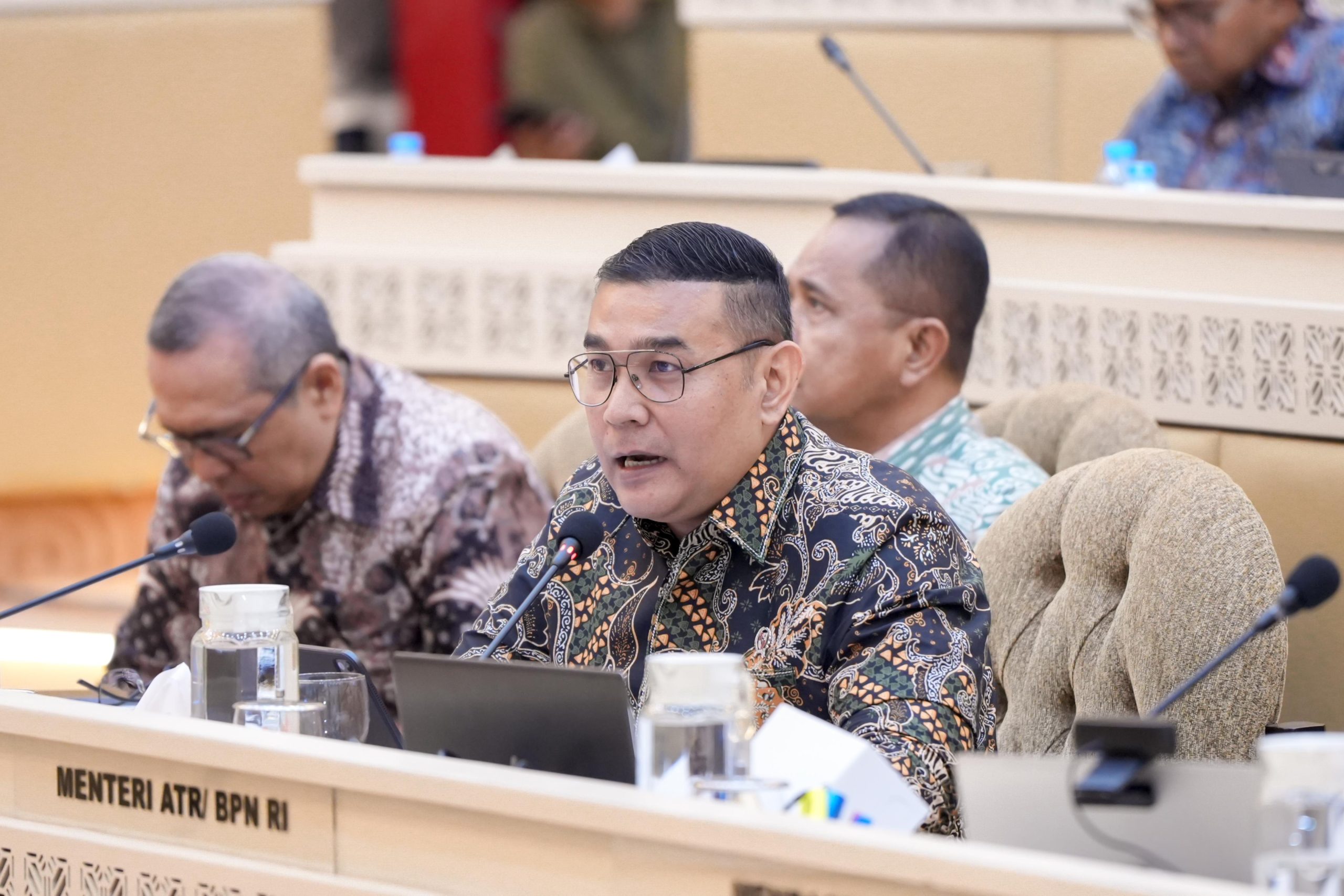 Menteri Agraria dan Tata Ruang/Kepala Badan Pertanahan Nasional (ATR/BPN), Nusron Wahid, menghadiri Rapat Dengar Pendapat (RDP) bersama Komisi II Dewan Perwakilan Rakyat Republik Indonesia (DPR RI).
