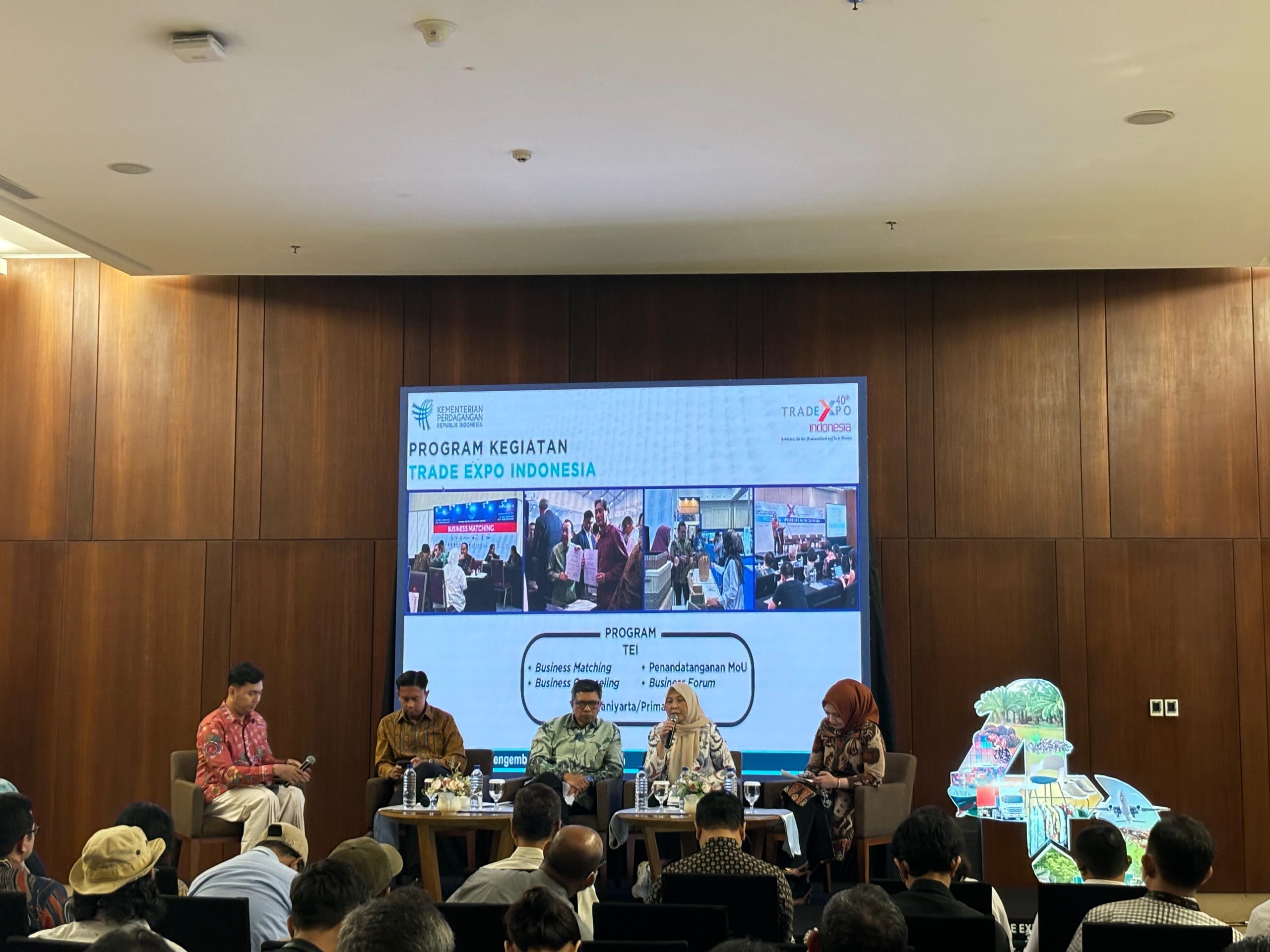 Konferensi Pers Pelaksanaan TEI 2025 di ICE BSD City, Senin (29/9).