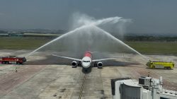 Bandara Jenderal Ahmad Yani Semarang resmi melayani penerbangan internasional perdana dengan rute Kuala Lumpur–Semarang yang dioperasikan oleh AirAsia.