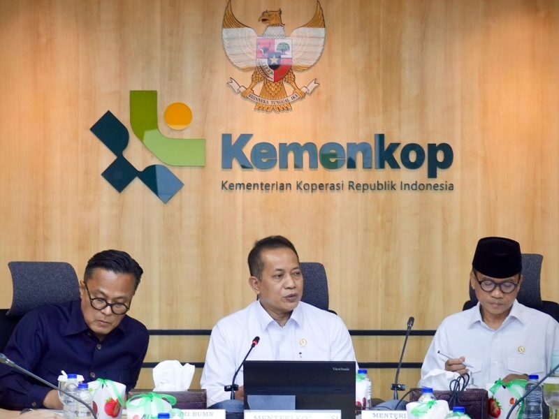 Menkop: Pemerintah Mempercepat Proses Pencairan Kredit ke Kopdes Merah Putih