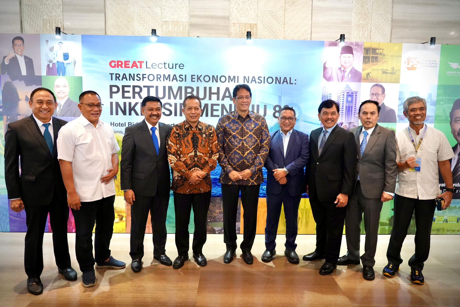 Menkop Ferry Tekankan Peran Koperasi untuk Dorong Pertumbuhan Ekonomi 8%