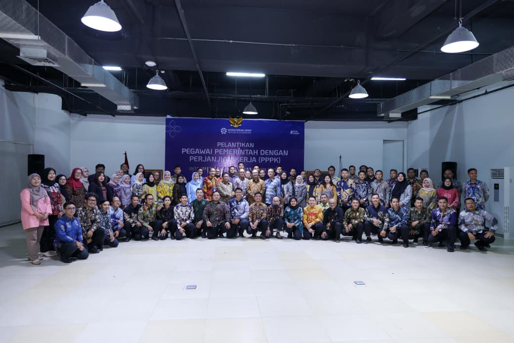 Kementerian UMKM Lantik 70 PPPK Wujudkan Pelayanan Lebih Baik bagi UMKM