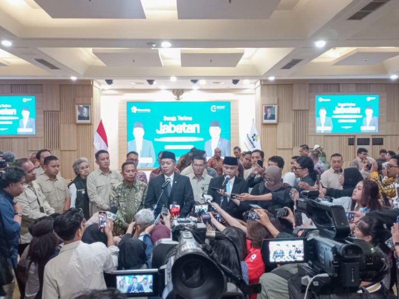 Sertijab Menkop, Ferry: Kita Akselerasi Pembangunan Koperasi Menjadi Lebih Baik dan Maju