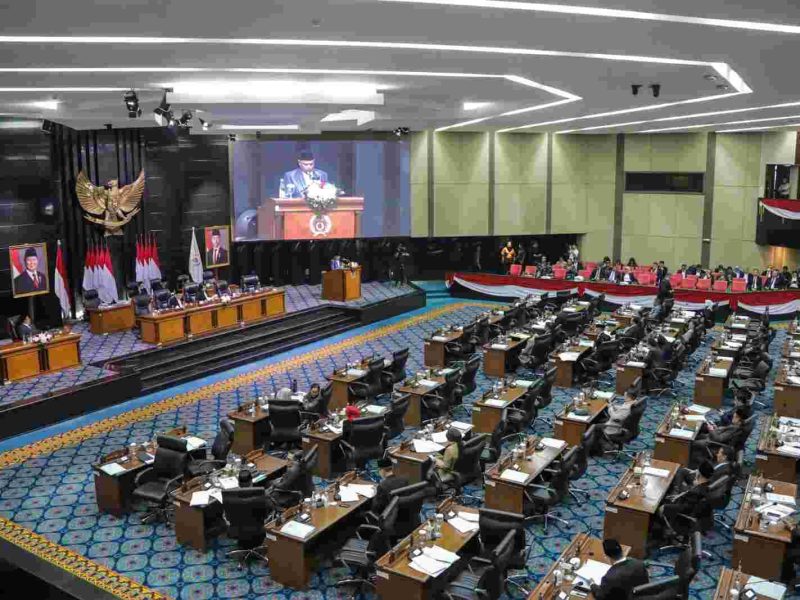 Rapat paripurna di Gedung DPRD DKI Jakarta.