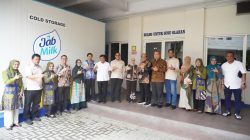 Otoritas Jasa Keuangan (OJK) bersama International Labour Organization* (ILO) meluncurkan tahap pertama Program Digitalisasi Ekosistem Sapi Perah di Kantor OJK Malang.