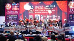Ajang kompetisi vokal bergengsi SING OUT LOUD 2025 sukses mencuri perhatian publik dengan menampilkan deretan talenta terbaik dari berbagai daerah di Indonesia.