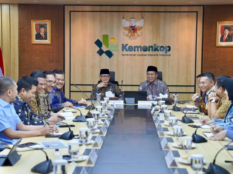 Kementerian Koperasi (Kemenkop) bersama Kementerian Pelindungan Pekerja Migran Indonesia (P2MI) sepakat meningkatkan status kerja sama