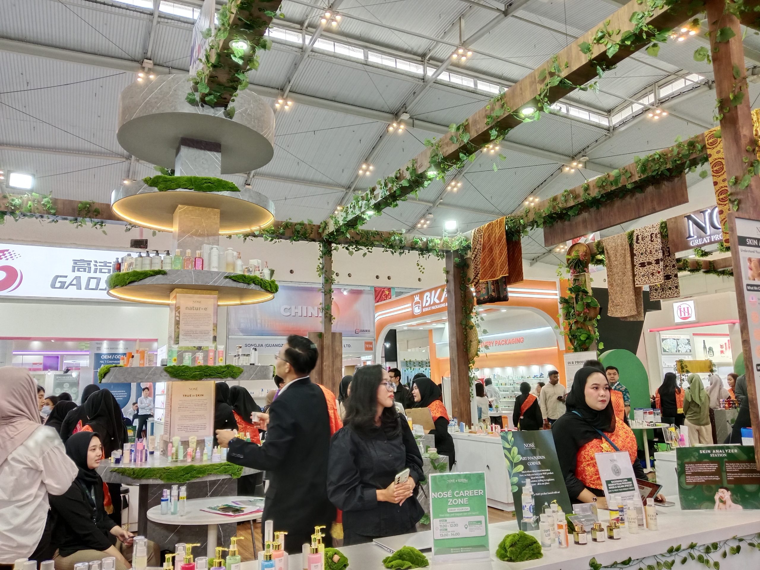 Memasuki edisi ke-18, Cosmobeauté Indonesia menghadirkan beragam inovasi, memperluas cakupan sektor, serta membuka peluang bisnis baru yang lebih menjanjikan. Foto: Ratih
