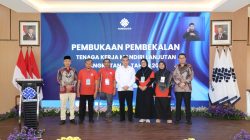 Pembekalan TKM Lanjutan Angkatan IV dan Penandatanganan Perjanjian Kerja Sama antara Kementerian Ketenagakerjaan (Kemnaker) dengan Kementerian Imigrasi dan Pemasyarakatan (Kemenimipas) serta Badan Narkotika Nasional (BNN) di Balai Besar Perluasan Kesempatan Kerja (BBPKK) Kemnaker di Bandung Barat, Sabtu (11/10/2025).
