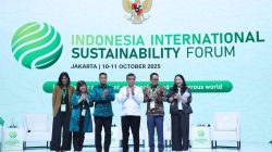Menaker Yassierli saat berbicara pada Indonesia International Sustainability Forum di Jakarta International Convention Center (JICC), Sabtu (11/10/2025).