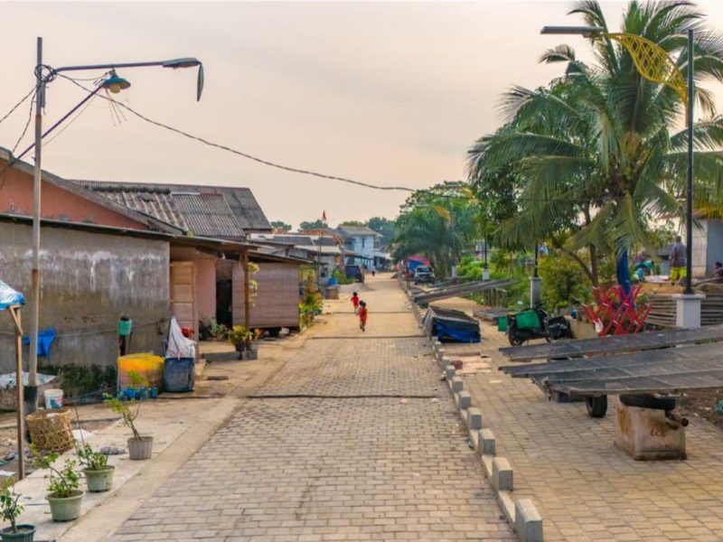 Kementerian Pekerjaan Umum terus berkomitmen mendukung program percepatan Penanganan Kemiskinan Ekstrem (PKE) di Indonesia.