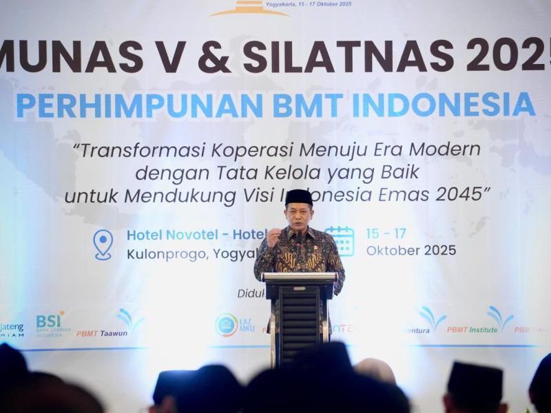 Menkop Ferry Dorong BMT Jadi Kekuatan Ekonomi Baru Umat