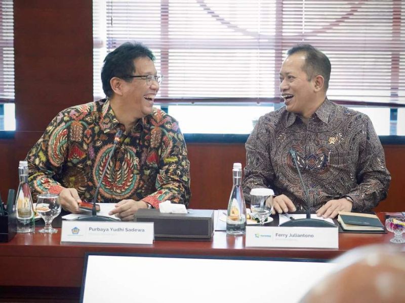 Menkop Ferry Gelar Pertemuan dengan Menkeu dan Danantara, Bahas Percepatan Pembangunan Kopdes Merah Putih