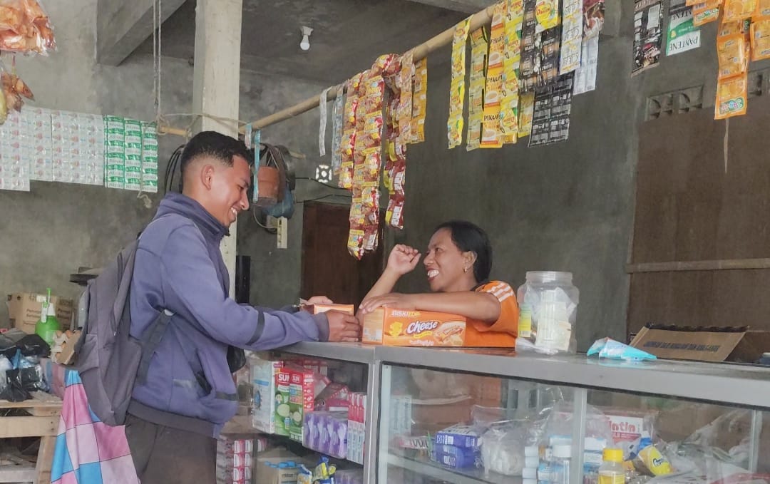 Kisah Rosinta Kaka: Dari Rumah Papan ke Pickup Sendiri, Sukses Berkat KSP Kopdit Pintu Air