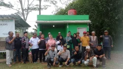 Sanikam Kopsyah BMI: Menyiram Nilai Bung Hatta di Tengah Sunyi Pemakaman Ciampea