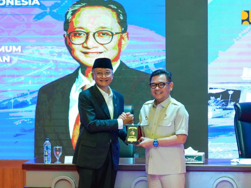 Menteri Pekerjaan Umum (PU) Dody Hanggodo menghadiri kegiatan Pendidikan Pemantapan Pimpinan Nasional (P3N) Angkatan XXVI di Lemhannas RI, Jakarta, Senin (17/11).