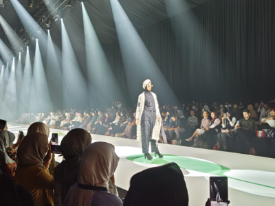 Harmoni Wastra Nusantara Warnai JMFW 2026