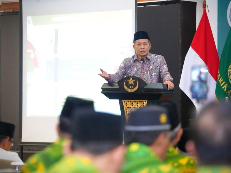 Menkop Ferry Juliantono.