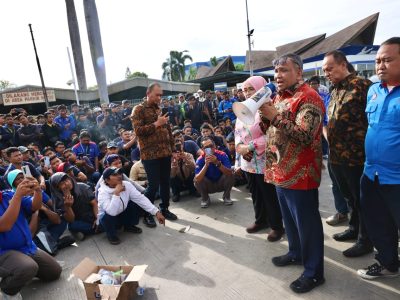 Wamenaker Minta Michelin Tunda PHK, Dorong Dialog Bipartit dengan Pekerja