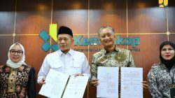 Kementerian Pekerjaan Umum (PU) bersama Kementerian Koperasi (Kemenkop) menandatangani Nota Kesepahaman (MoU) tentang Sinergi dalam Rangka Percepatan Pembangunan Fisik Gerai, Pergudangan, dan Kelengkapan Koperasi Desa/Kelurahan Merah Putih, Jumat (7/11/2025) di Gedung Kementerian Koperasi, Jakarta.