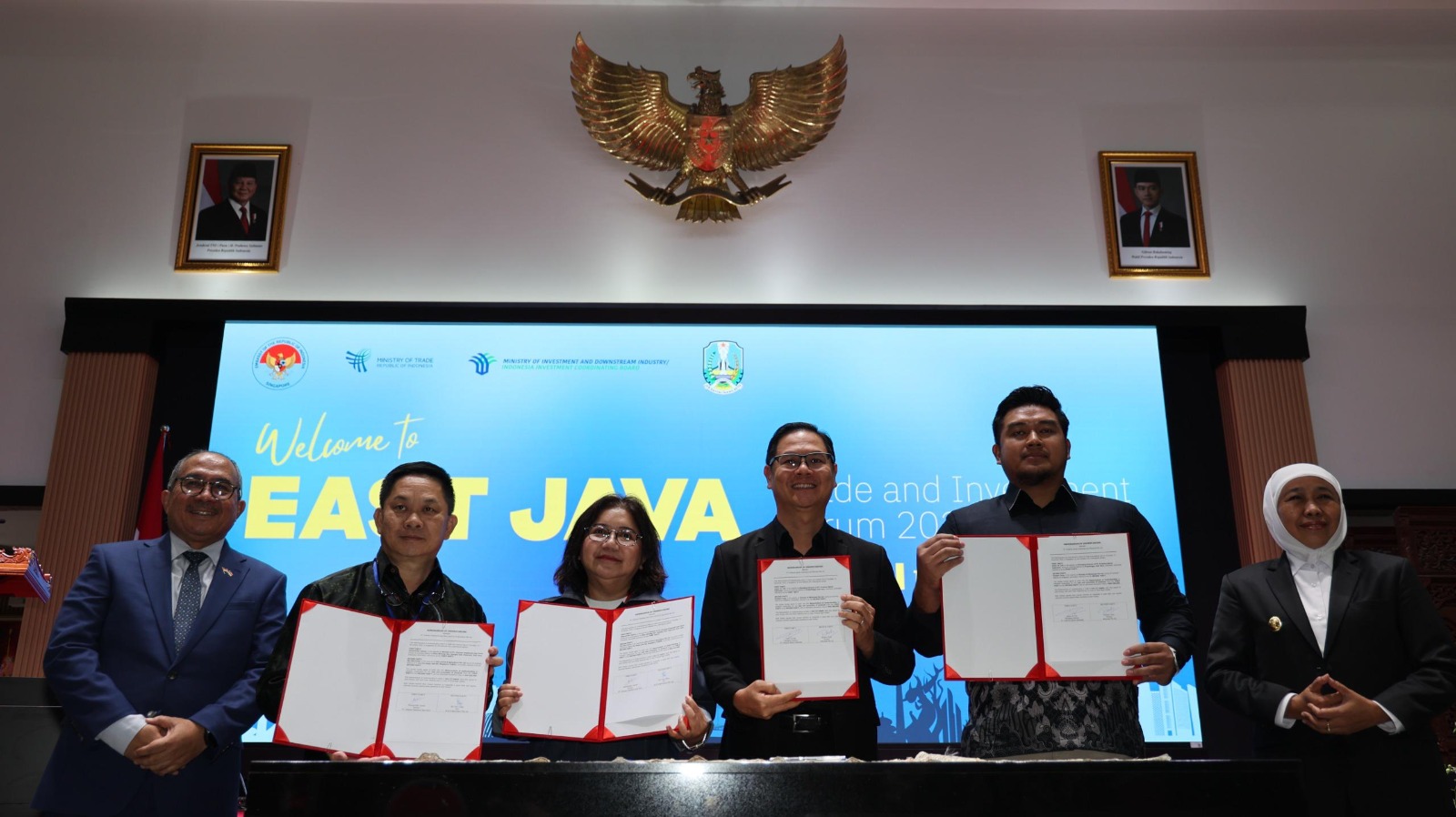 Kontrak dagang antara pelaku usaha Jawa Timur dan buyerSingapura pada East Java Trade and Investment.