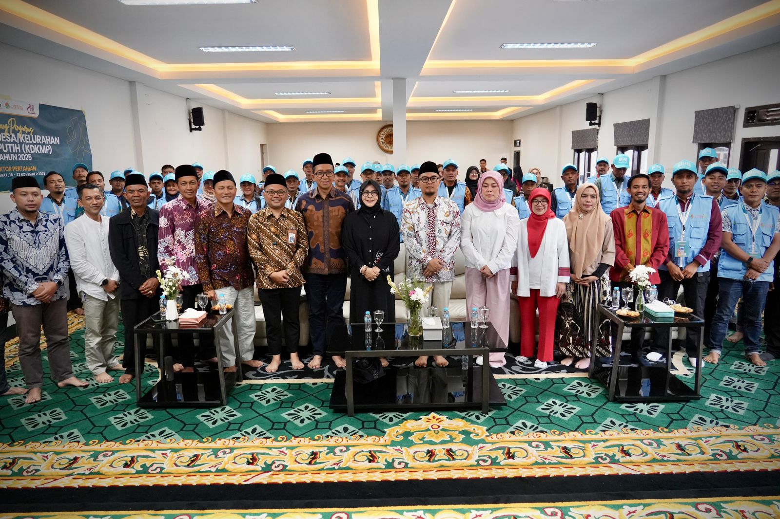 Acara Magang Pengurus Koperasi Desa/Kelurahan Merah Putih Tahun 2025 Sektor Pertanian, di Koperasi Pondok Pesantren (Kopontren) Al-Ittifaq, Ciwidey, Kabupaten Bandung, Minggu (16/11).