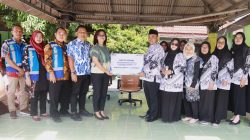 Apresiasi Peran Pendidik dan Dukung Fasilitas Belajar, JTT Gelar Bakti Sosial di Hari Guru Nasional