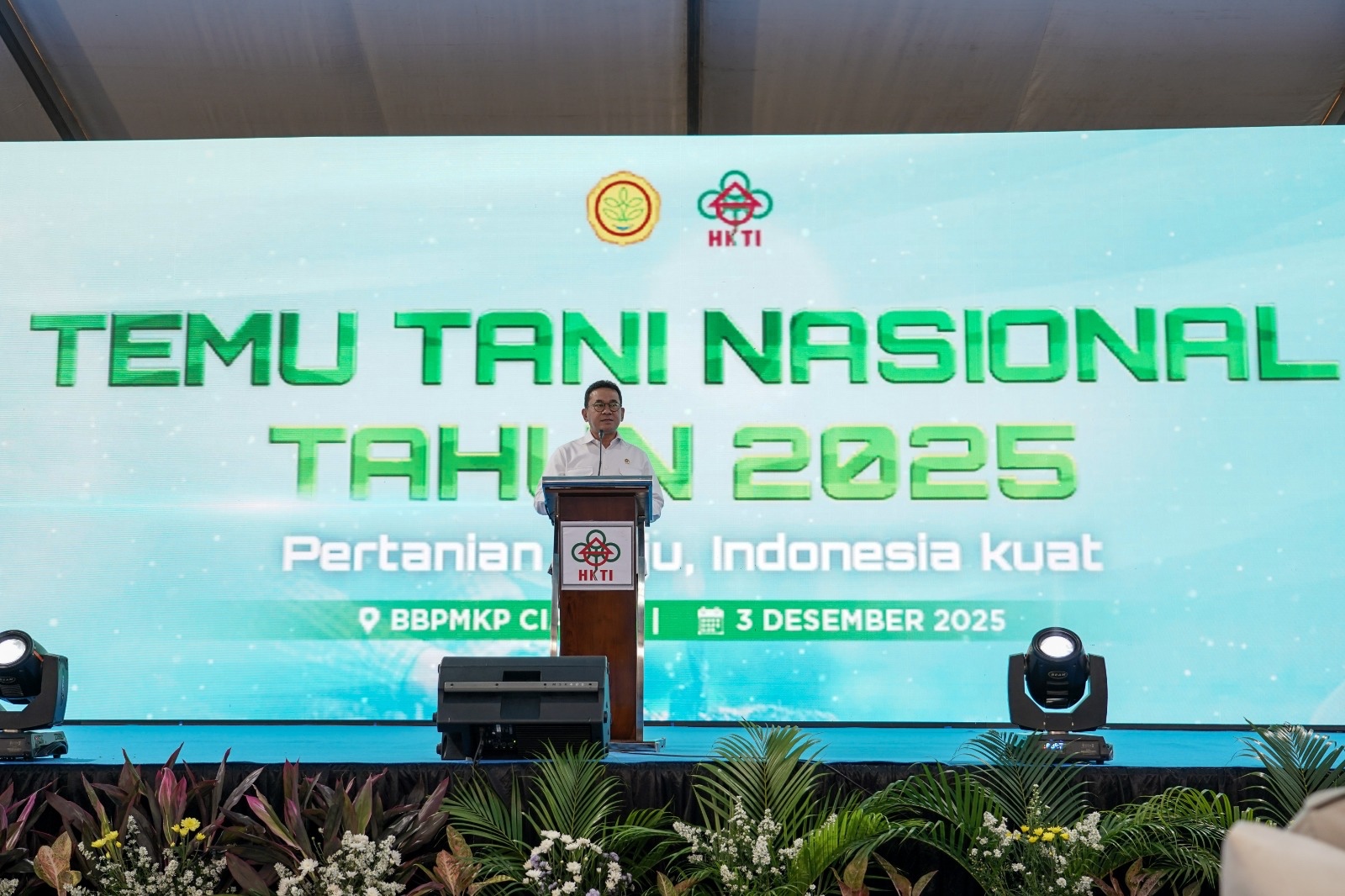 Mendag Busan saat menghadiri Temu Tani Nasional 2025 dan Rakernas HKTI 2025 bertema “Pertanian Maju, Indonesia Kuat” pada Rabu (3/12) di Balai Besar Pelatihan Manajemen dan Kepemimpinan Pertanian, Ciawi, Bogor. 
