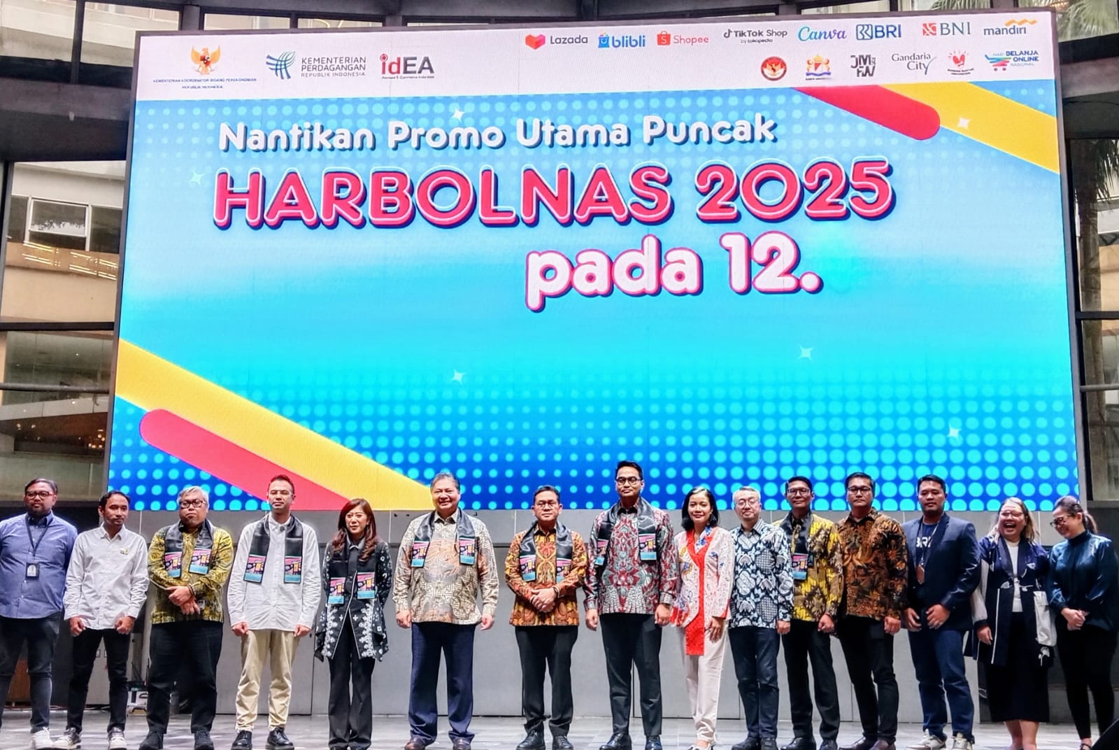 Pemerintah meluncurkan program Hari Belanja Online Nasional (Harbolnas) 2025 di Pusat Perbelanjaan Gandaria City, Jakarta, Kamis (4/12). Foto: Ratih