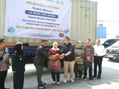 Ekspor Perdana Molase ke Australia