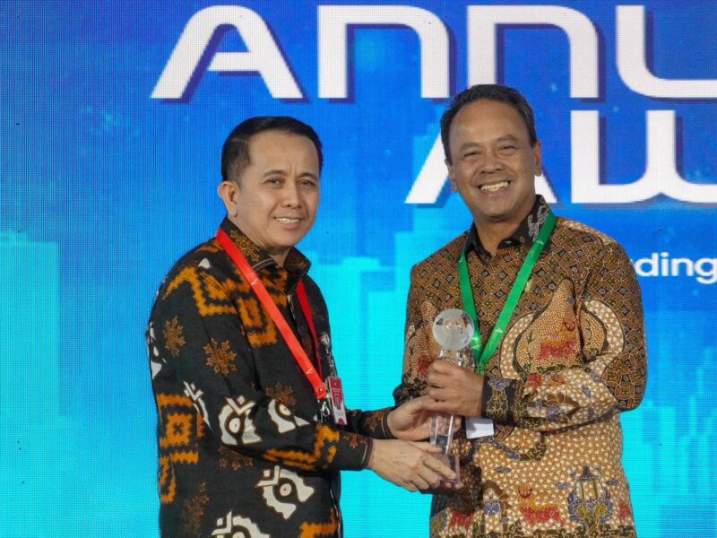 PT PLN Nusantara Power (PLN NP) kembali menorehkan prestasi di tingkat nasional dengan meraih Juara 1 kategori BUMN Non Go Publik Non Keuangan Klaster Pendapatan di atas Rp5 triliun dalam ajang Annual Report Award (ARA) 2024.
