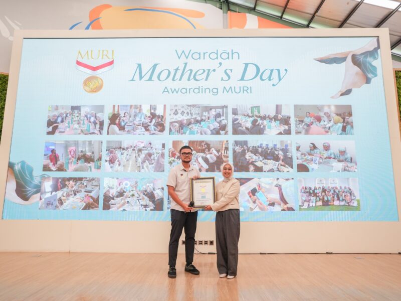 Wardah Pecahkan Rekor MURI Lewat Kelas Kecantikan Berbasis AI