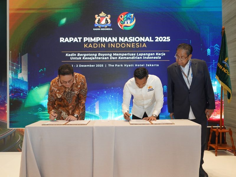 Kemendag dan Kadin juga menandatangani nota kesepahaman (MoU) untuk meningkatkan kinerja perdagangan.