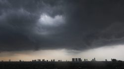 BMKG Gencarkan Modifikasi Cuaca di Sumatera untuk Amankan Penyaluran Bantuan Banjir