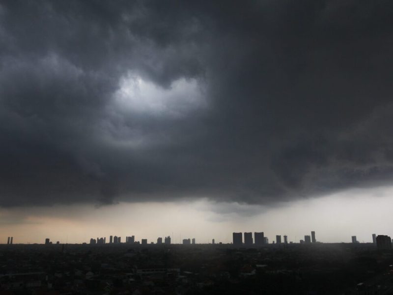 BMKG Gencarkan Modifikasi Cuaca di Sumatera untuk Amankan Penyaluran Bantuan Banjir