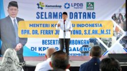 Menkop Dukung KPBS Pangalengan Produksi Susu UHT, Perkuat Rantai Pasok Program MBG