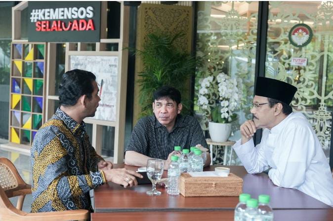 Kemensos Siapkan Santunan dan Alat Salat untuk Korban Banjir Aceh