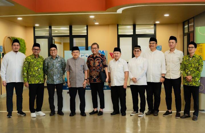 Dewan Masjid Indonesia (DMI) meluncurkan Program Penataan Akustik Masjid, sebuah inisiatif peningkatan kapasitas pengelola masjid melalui pelatihan tata suara yang terstruktur dan berkelanjutan. 