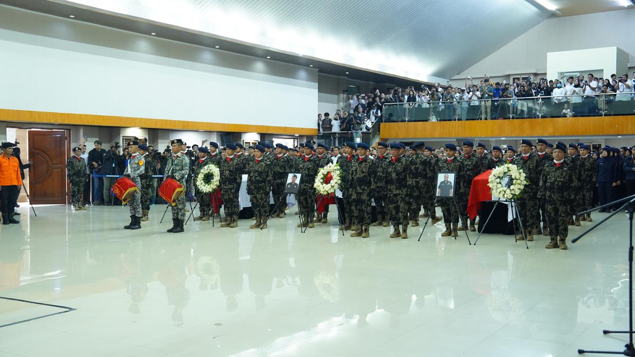 Kementerian Kelautan dan Perikanan (KKP) secara resmi melepas tiga korban kecelakaan pesawat ATR 42-500 PK-THT ke peristirahatan terakhir