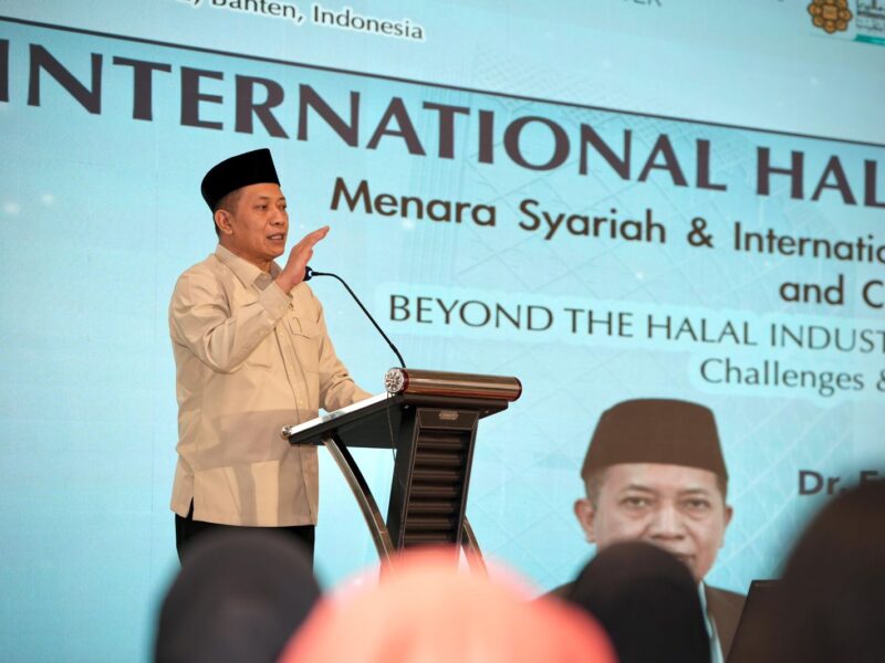 Menteri Koperasi Ferry Juliantono.