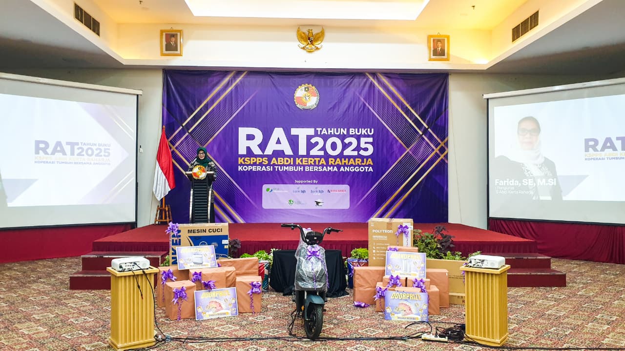 Ketua KSPPS Abdi Kerta Raharja Farida. Foto: Gema/Peluang