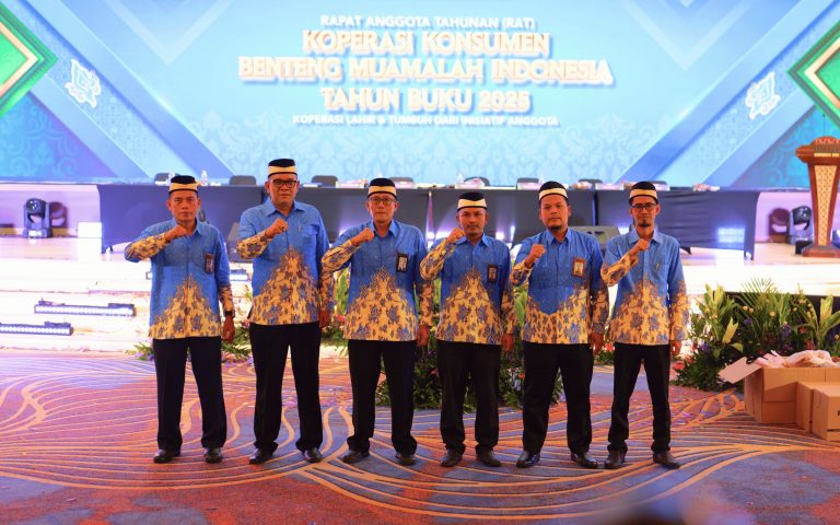 Anggota koperasi secara musyawarah memilih Kamaruddin Batubara atau yang akrab disapa Kambara sebagai anggota pengawas yang baru. Foto: ist