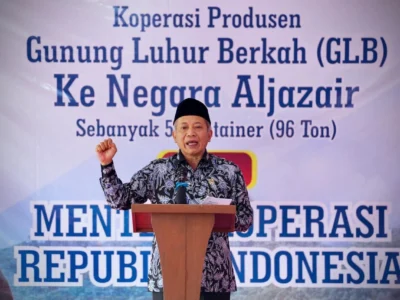 Menkop Ferry Juliantono Lepas Ekspor 96 Ton Kopi Subang ke Aljazair, Koperasi Gunung Luhur Berkah Tembus Pasar Global