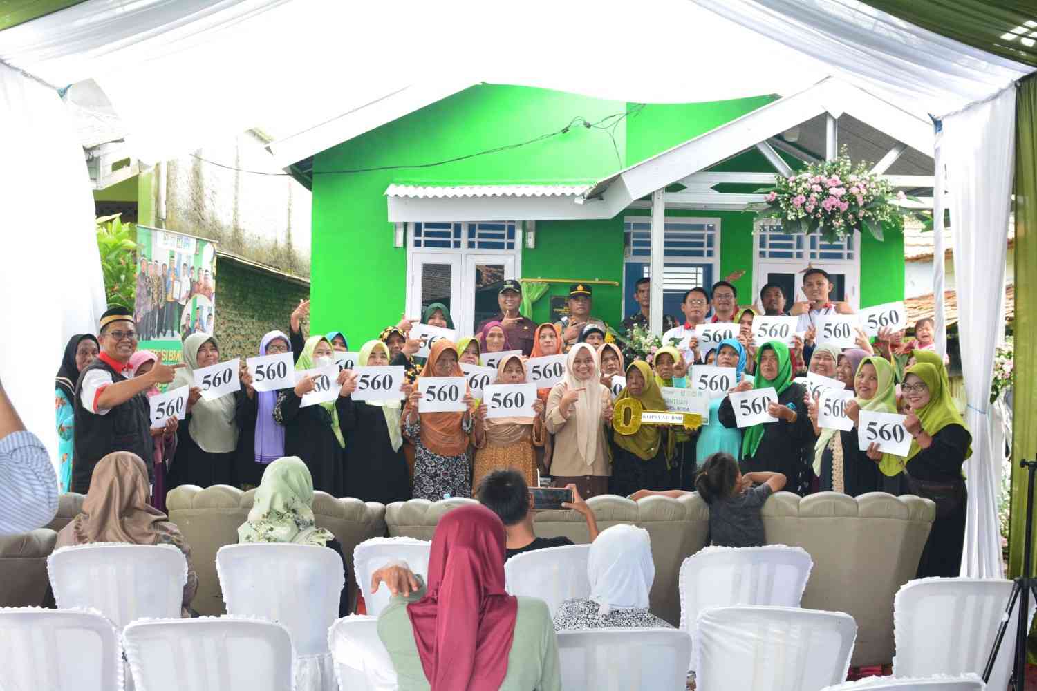 Air Mata Bahagia Sarem, Terima Hibah Rumah Siap Huni ke 560 dari Kopsyah BMI