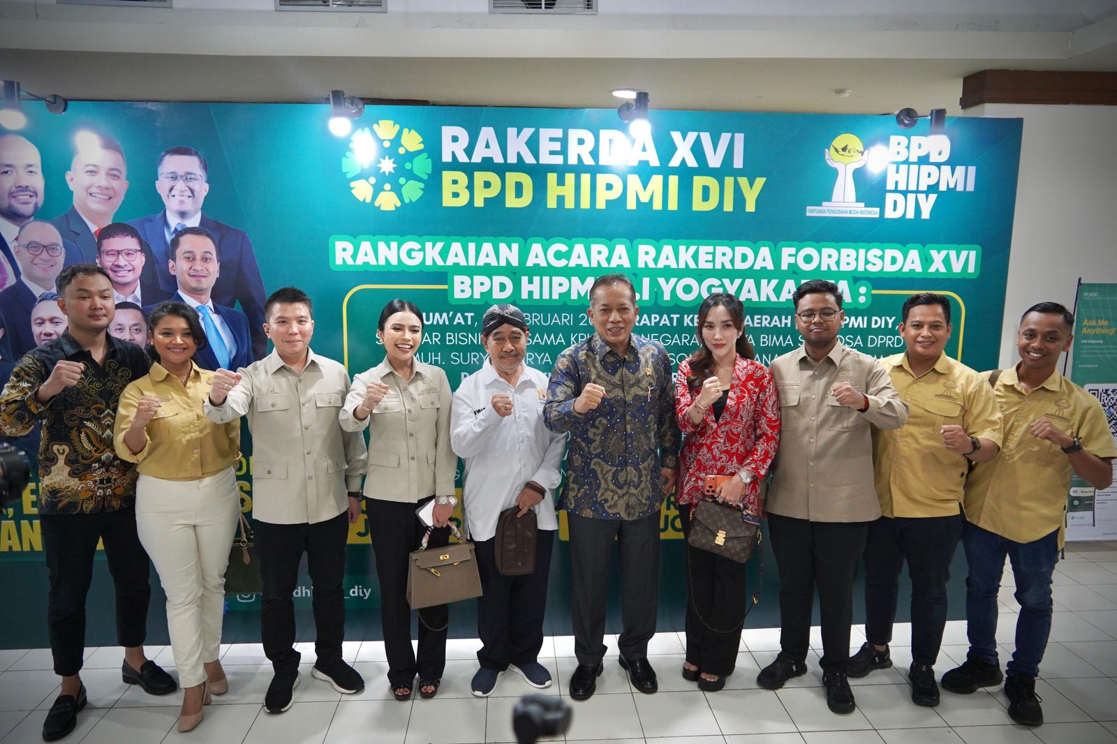 Menkop Dorong Sinergi Hipmi Yogyakarta untuk Perkuat Unit Usaha Kopdes Merah Putih. 