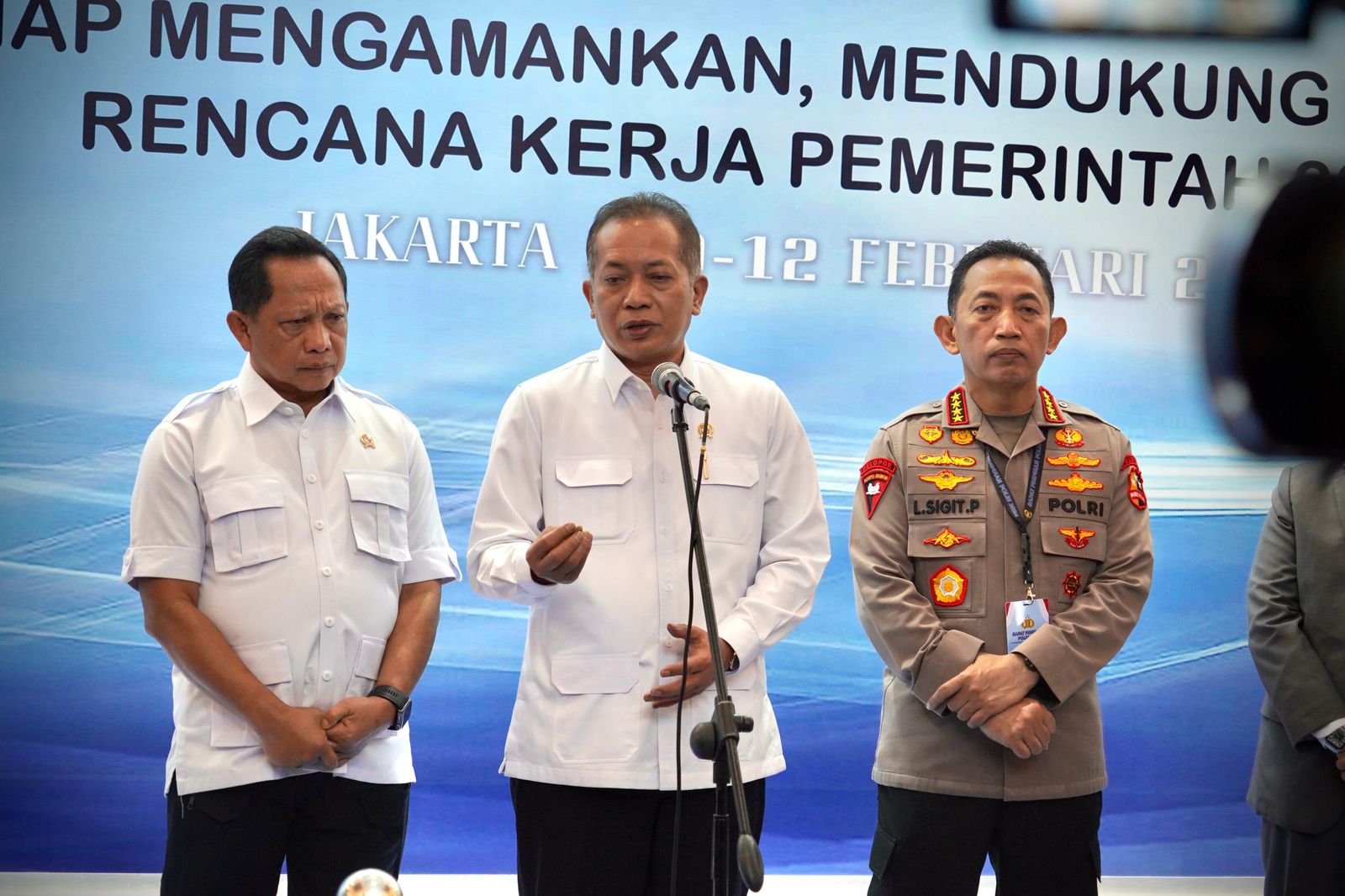 diskusi panel Rapat Pimpinan (Rapim) Polri di Jakarta, Rabu (11/2).