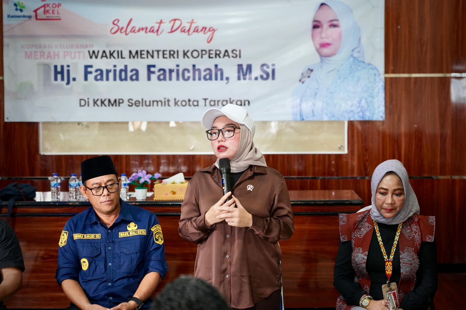 Wamenkop Farida Farichah.